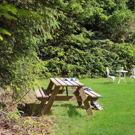 Holiday home Pet Friendly In With Kitchen *